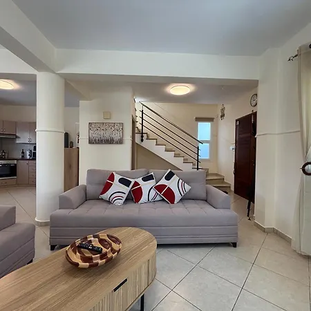 Eden Palms, Coral-bay, Pool