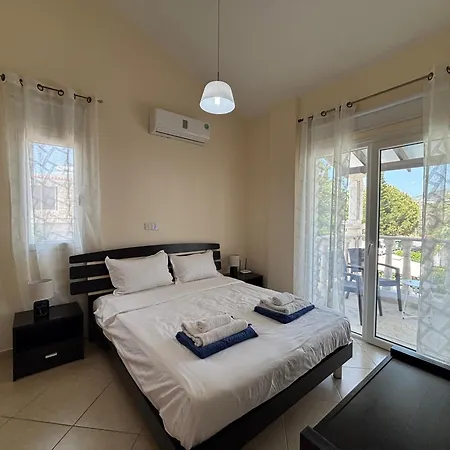 Villa Eden Palms, Coral-bay, Pool