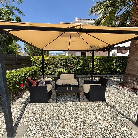 Eden Palms, Coral-bay, Pool