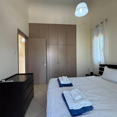 Eden Palms, Coral-bay, Pool