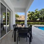 Eden Palms, Coral-bay, Pool
