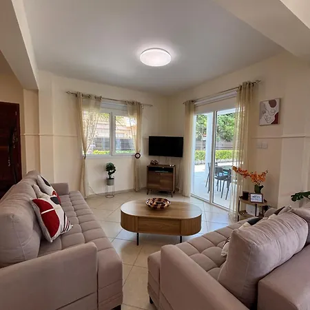 Eden Palms, Coral-bay, Pool