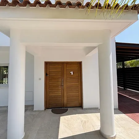 Eden Palms, Coral-bay, Pool Вилла Пейя