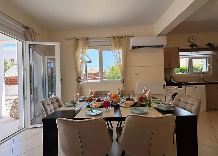 Eden Palms, Coral-bay, Pool Vila *