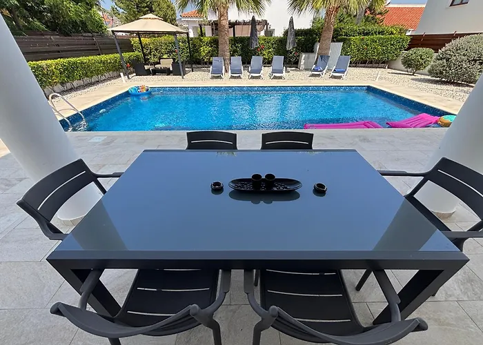 Vila Eden Palms, Coral-bay, Pool Pegeia