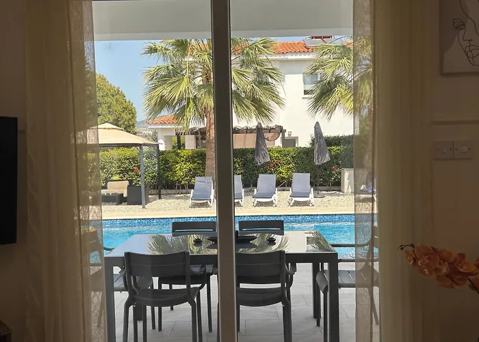 Eden Palms, Coral-bay, Pool * Pegeia