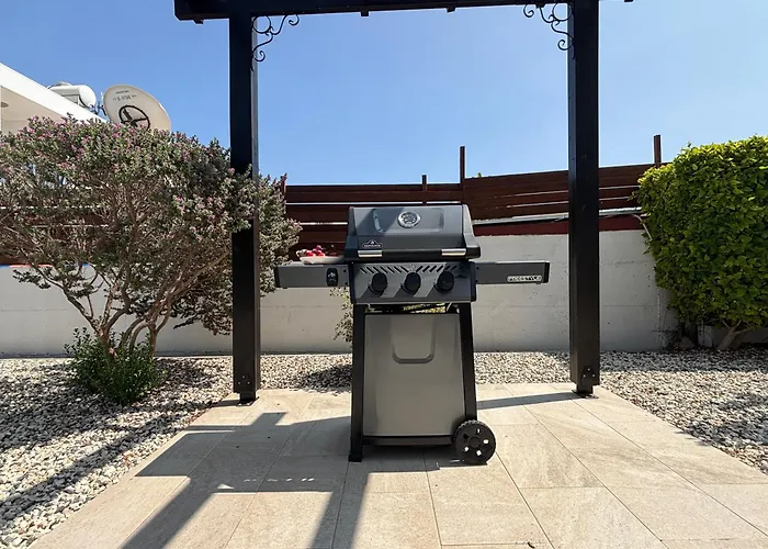 Eden Palms, Coral-bay, Pool * Pegeia