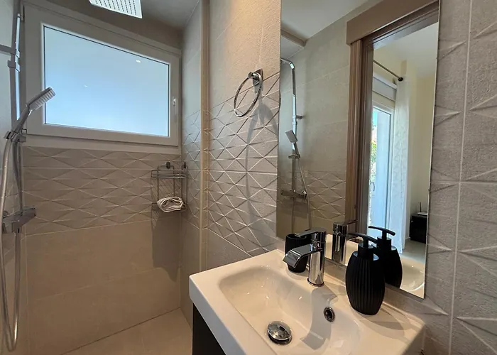 Eden Palms, Coral-bay, Pool *