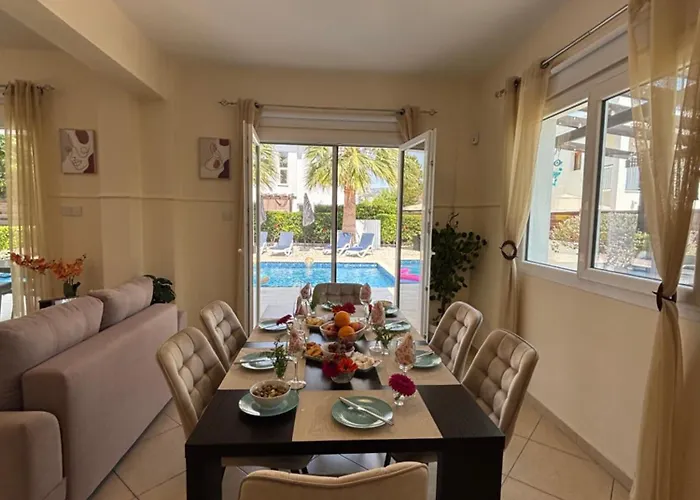 Vila Eden Palms, Coral-bay, Pool Pegeia