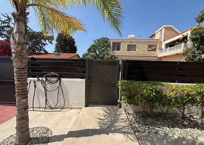 Vila Eden Palms, Coral-bay, Pool Pegeia