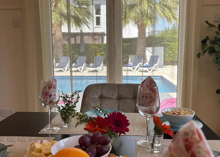 Eden Palms, Coral-bay, Pool Vila Pegeia