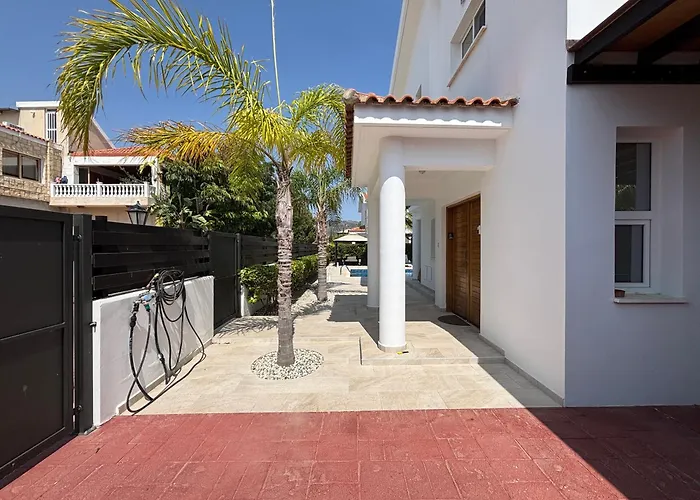 Eden Palms, Coral-bay, Pool Vila Pegeia