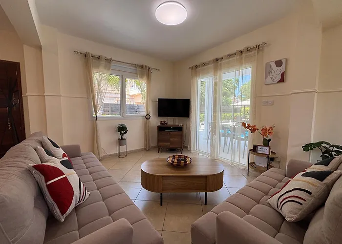 Eden Palms, Coral-bay, Pool Vila Pegeia